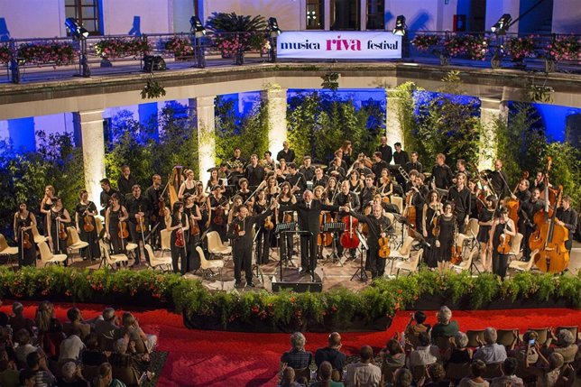 La ORA ofrece su primer concierto en el festival 'Riva del Garda'.