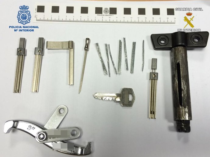 Efectos intervenidos a la banda de asaltantes