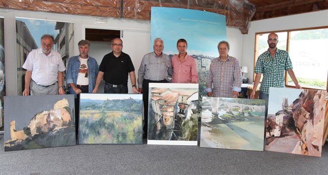 Los artistas con las obras ganadoras