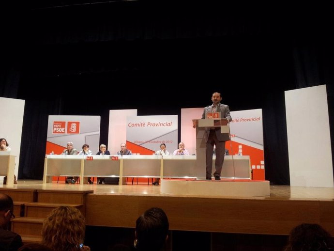 Ábalos En El Comité Provincial Del PSPV De Valencia