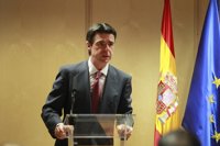 Soria dice que sería "ridículo" que Marruecos encontrara petróleo cerca de Canarias y España no lo hiciera