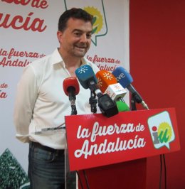 Antonio Maíllo, hoy ante los medios