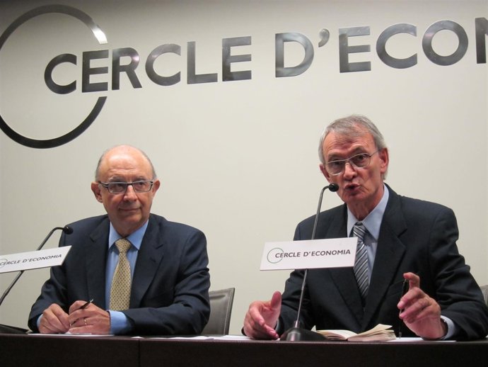 Cristóbal Montoro junto a Anton Costas, en el Círculo de Economía