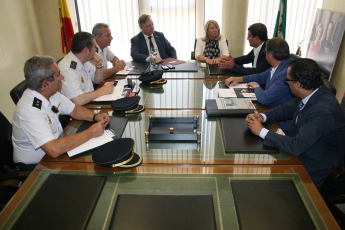 La reunión en el Parque Joyero