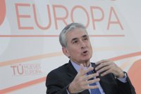Jáuregui afirma que no se produjo "ningún enfrentamiento interno" en el PSOE por el voto en contra de Juncker