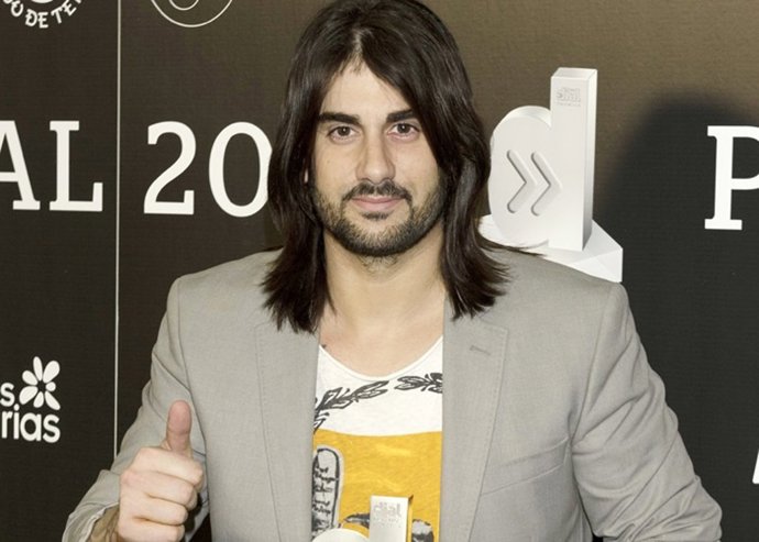 Melendi tiene nueva "dama"... Y muy joven 