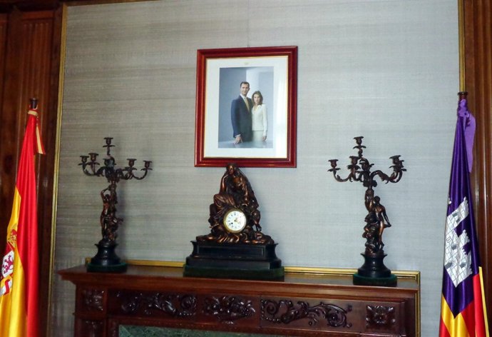 Retrato de los Reyes en la Delegación del Gobierno en Palma