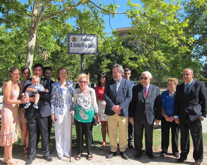 Rudi y Belloch junto a la familia del expresidente de Aragón, Emilio Eiroa
