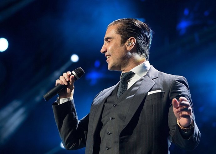 Alejandro Fernández conquista un Teatro Real abarrotado de famosos