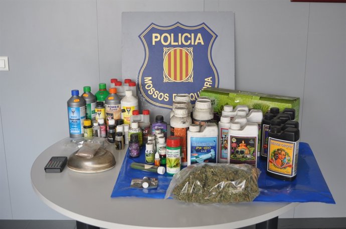 Material decomisado en Manlleu