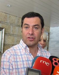 Moreno (PP-A) insiste en que el dinero público que haya sido desviado en Andalucía "vuelva a las arcas públicas"