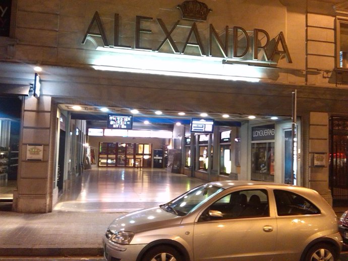 El histórico cine Alexandra de Barcelona