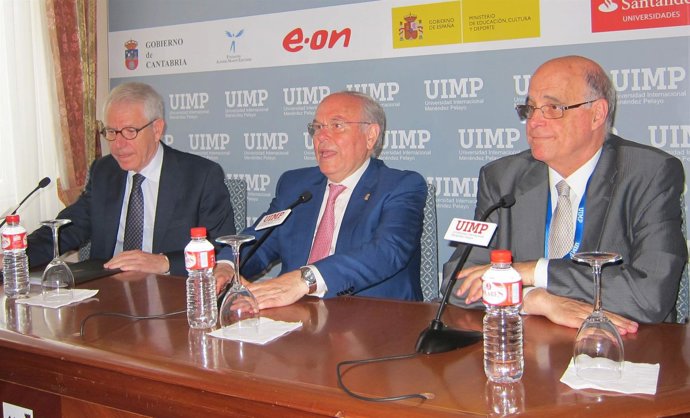 Rueda de prensa de responsables del CSIC y el COTEC