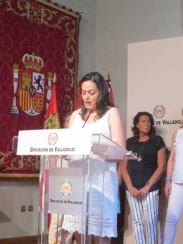 La alcaldesa de Fuente el Sol, Consuelo Sánchez, durante la presentación.