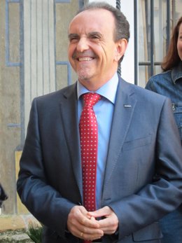El consejero de Turismo y Comercio, Rafael Rodríguez
