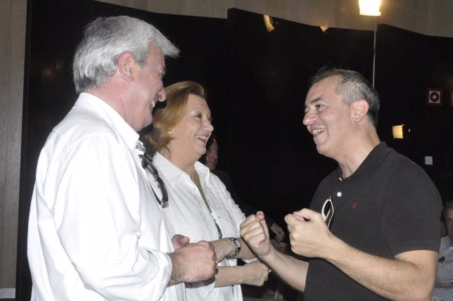 Luisa Fernanda Rudi con Gustavo Alcalde y Javier Campoy, del PP-Aragón.
