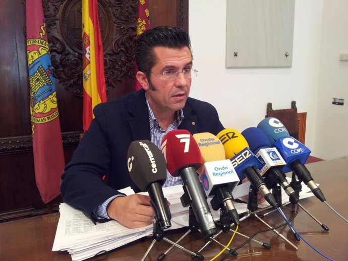 El concejal de Economía y Hacienda del Ayuntamiento de Lorca, Luís Amador