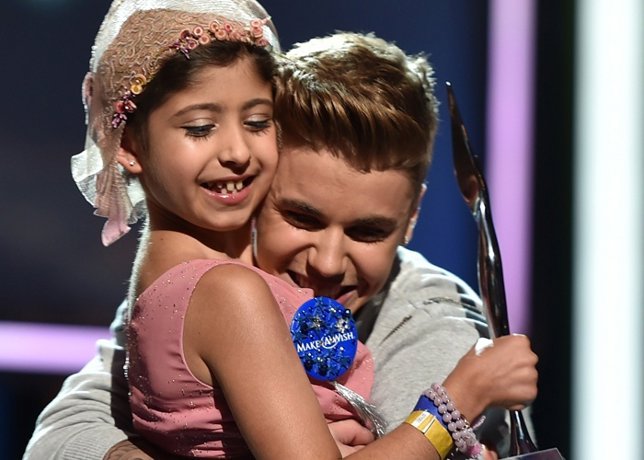 Make A Wish Recipient Grace Kesablak And Honoree Justin Bieber