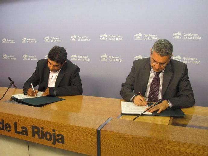 Burgos y Jiménez firman el convenio