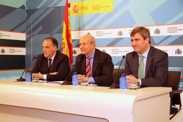 Javier Tebas, José Ignacio Wert y Miguel Cardenal