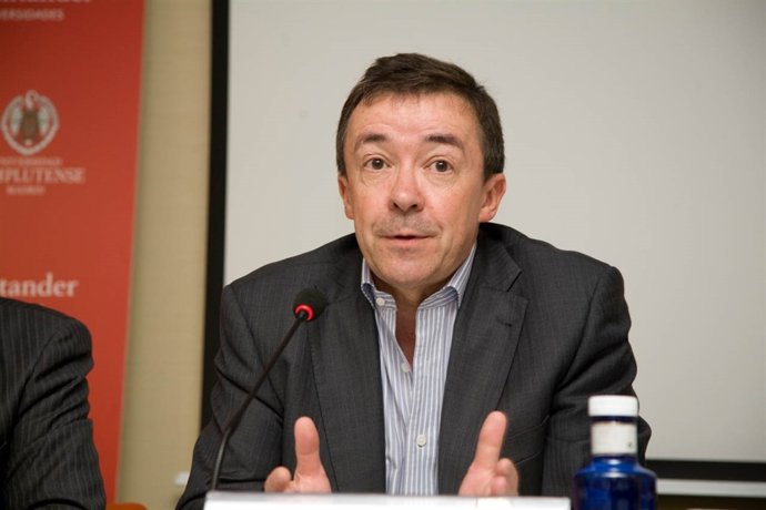  El Rector De La Universidad Complutense De Madrid, José Carrillo