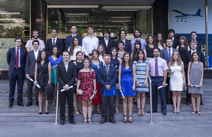 Los becarios de la convocatoria de Becas de posgrado de Mutua Madrileña 2014