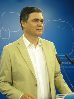 Carlos Rojas, hoy ante los medios