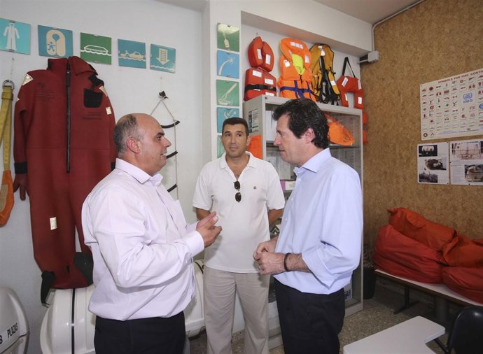 Císcar visita el Instituto Politécnico Marítimo Pesquero de Alicante