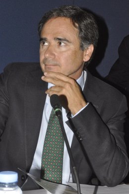 El presidente de la CHE, Xavier de Pedro. 