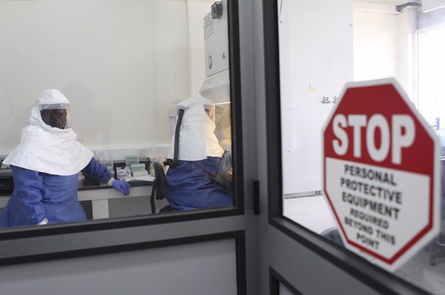 Brote del virus de Ebola en Uganda y Guinea