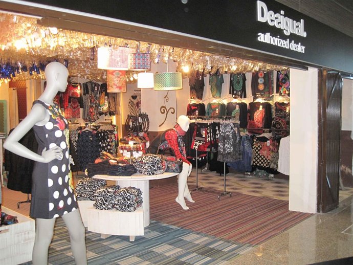 Tienda de Desigual en el Aeropuerto de Reus