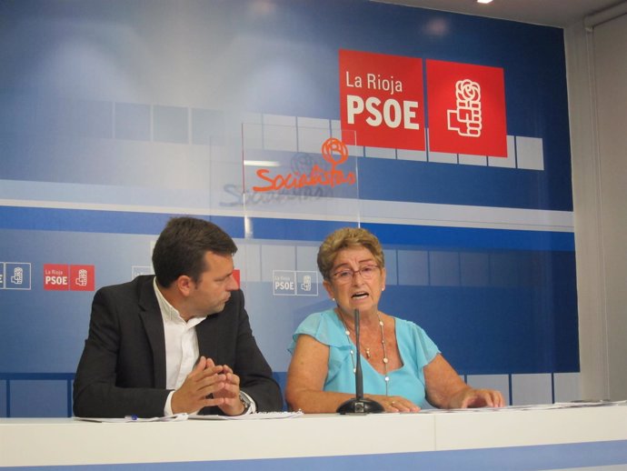 Julián Olagaray y Pilar Criado, en rueda de prensa