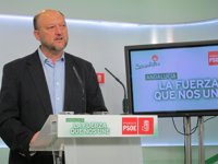 El PSOE dice que Rajoy y Mas hacen "teatro" y mantienen el "enconamiento" por interés electoral