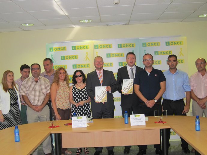 Presentación de la Memoria Anual Once 2013