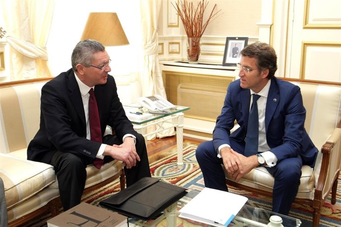  O mandatario galego, acompañado do vicepresidente da  Xunta manterá un encontro