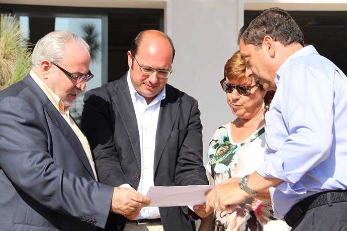 Mendoza, Barreiro, Sánchez y el arquitecto del Campus