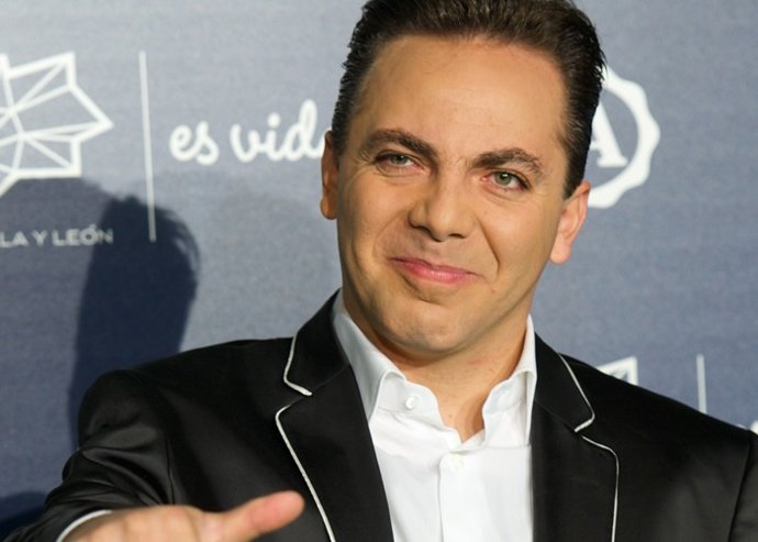  Singer Cristian Castro Attends The Cadena Dial 20