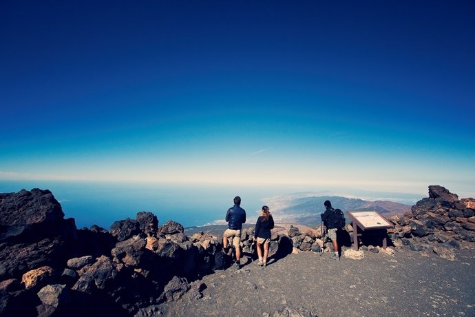 Panorámica del cielo desde lo alto del pico del Teide