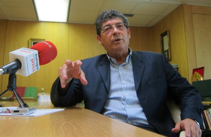 Diego Valderas, durante la entrevista