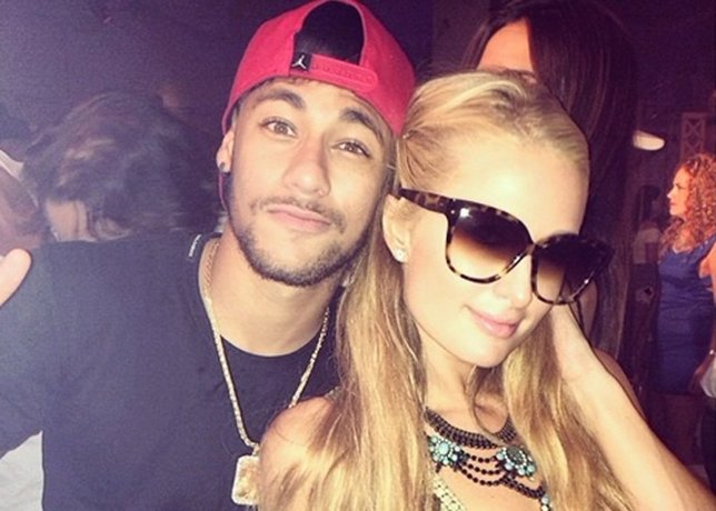 Paris Hilton y Neymar de fiesta por Ibiza 