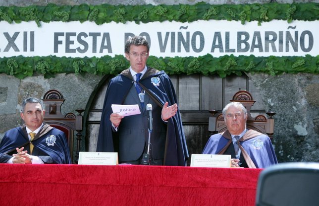 El presidente de la Xunta en la 'Festa do Viño Albariño'