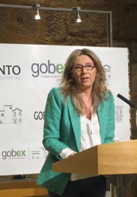 La vicepresidenta extremeña destaca que son "datos para la esperanza" tras seis meses consecutivos de descenso