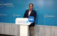 PP dice que "la España de hoy nada tiene que ver con la del PSOE", al que pide "arrimar el hombro"
