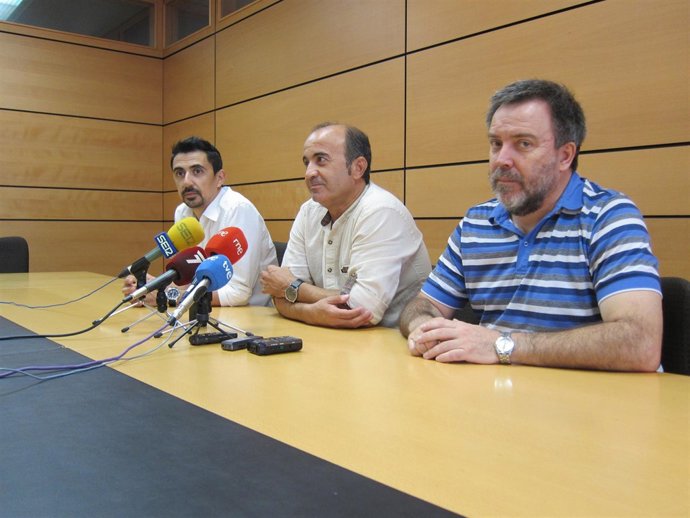 Rubén Serna, Pedro López e Ignacio Tornel momentos durante la rueda de prensa