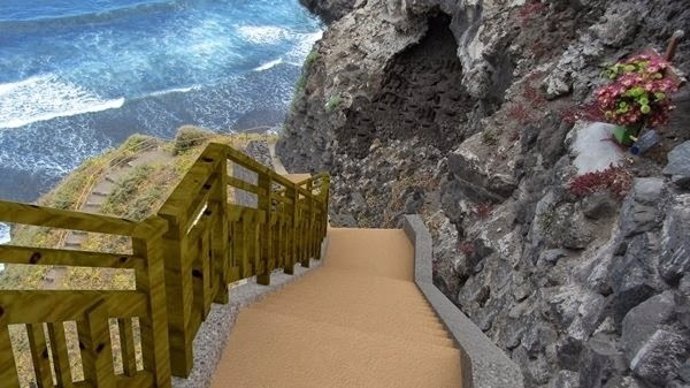 Escalera de acceso a la playa de Los Patos