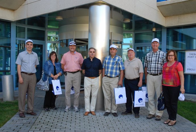 Agricultores norteamericanos visitan el Puerto de Tarragona 