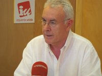 Cayo Lara ve a Alberto Garzón como "un valor clarísimo" en el futuro de IU, como "muchos otros jóvenes del partido"