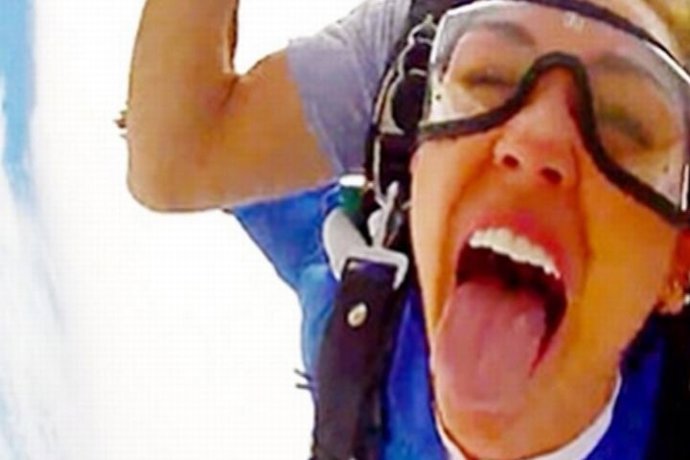 Miley Cyrus, en caída libre
