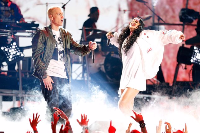 Eminem y Rihanna en los MTV Movie Awards 2014