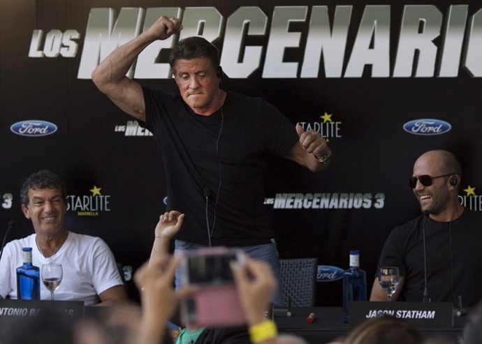 Rueda de prensa los mercenarios